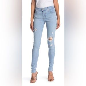 NWT Levi’s Super Skinny Jeans